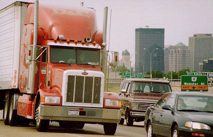 truck accident lawyers truck pic